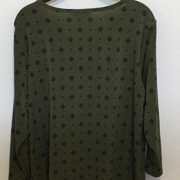 Liz Claiborne Blouse - Picture 4 of 5